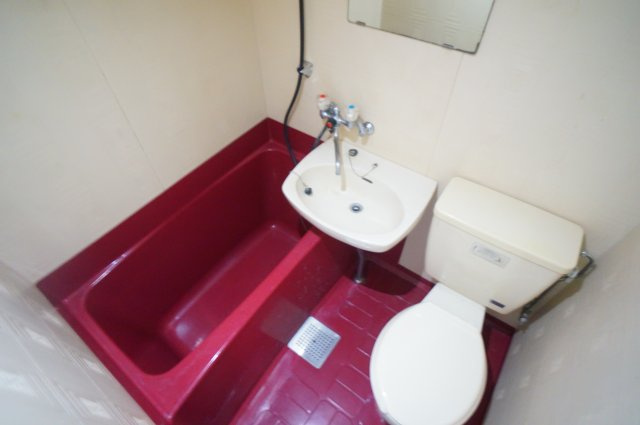 若草女子学生ハイツの浴室