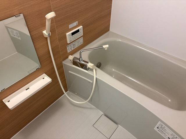 ソアレ東海通の浴室