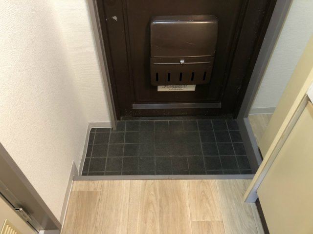 収納もある玄関です