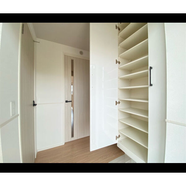 SOPHIA TOKUNAGA Ⅲの収納