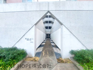 【エントランス】 | パレ伊丹北 | エントランスへのアプローチです♪