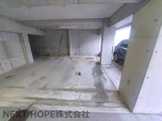 【駐車場】 | パレ伊丹北 | 平面車庫権利付きです♪