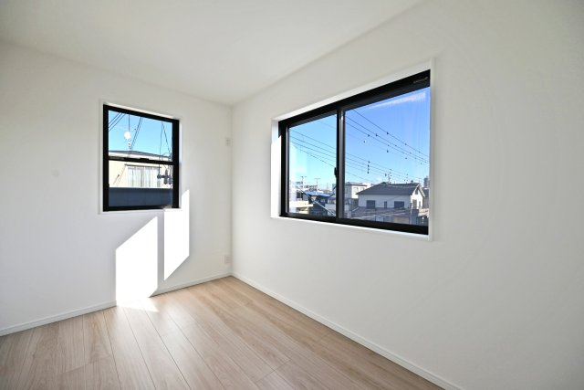 西宮市甲子園口5丁目新築一戸建て│4LDK+駐車1台可の洋室|-洋室4.7帖(3F)-