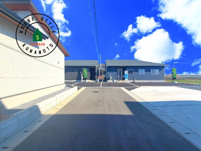 熊本市北区植木町正清第1-2棟（2号棟）の前面道路含む現地写真|前面道路です。
