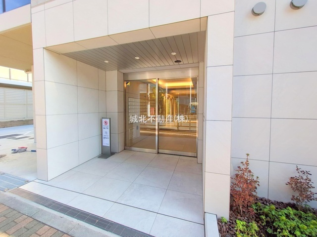 パレステージ練馬Ⅲのエントランス