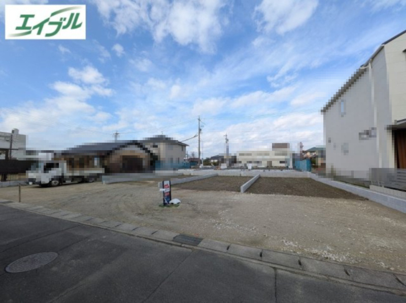 小牧市郷中２丁目　新築戸建　４号地の外観|南面道路・陽当たり良好。太陽光発電システム付き。
スーパー・コンビニ・ドラッグストア・公園近く。