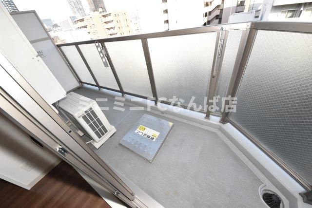 プレサンス中之島公園アティレのバルコニー|色は現状有姿です