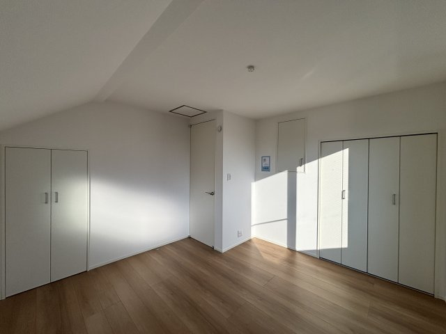 MELDIA瑞穂区津賀田町339②｜名古屋市の戸建ならホームアップの洋室|全室収納付き