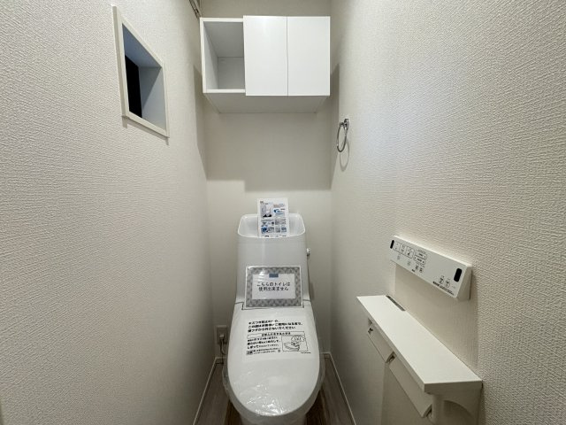 MELDIA瑞穂区津賀田町339②｜名古屋市の戸建ならホームアップのトイレ|2か所にトイレを完備。混み合う朝や来客時も安心の設計！