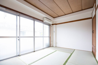 【居間・リビング】 | 第1レアヒビル | ※ほかの和室の写真です。（実際のお部屋は洋室です）