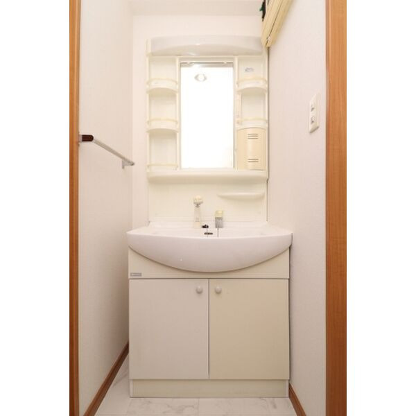 グロワール高宮の洗面所