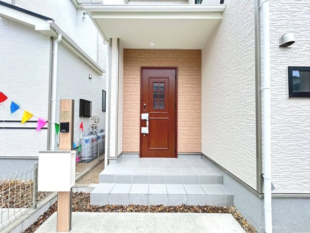 ハートフルタウン　一宮市北方町北方　全2区画分譲の玄関|玄関ドアの鍵はディンプルキーと内側はサムターンキーになっており防犯性の高い仕様になっています。