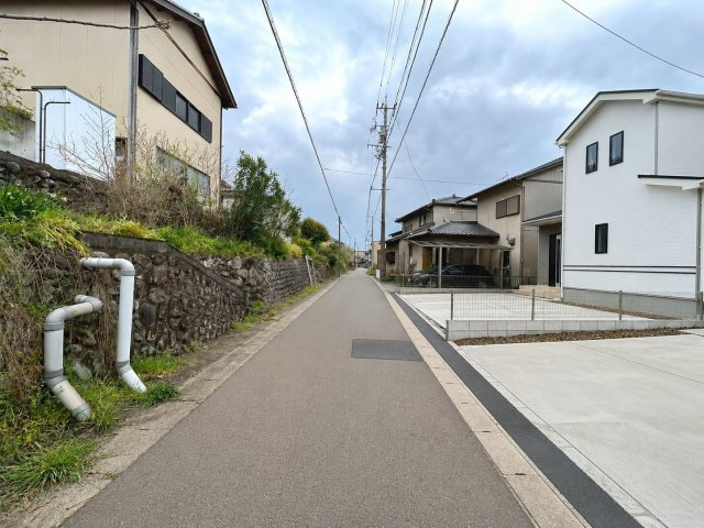 ハートフルタウン　一宮市北方町北方　全2区画分譲の前面道路含む現地写真|■前面道路　■ヤマダ不動産　株式会社リライフ　
■夢のマイホーム購入をフルサポートします！