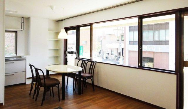 高木方の居間・リビング