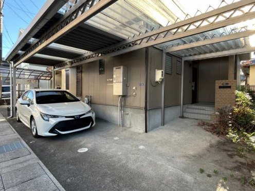 売中古戸建　中央区西伊場町の駐車場