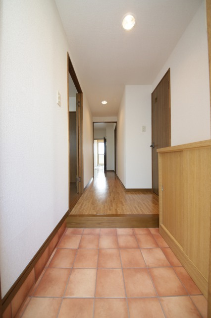 グリーンハイツ瑞穂の玄関