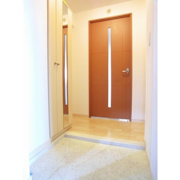 ウエストビレッジ大橋の玄関