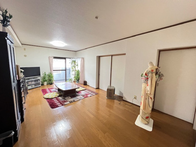 【居間・リビング】 | メゾンモンブラン足立（A-16）