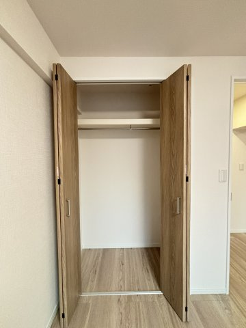 南側洋室のクローゼット