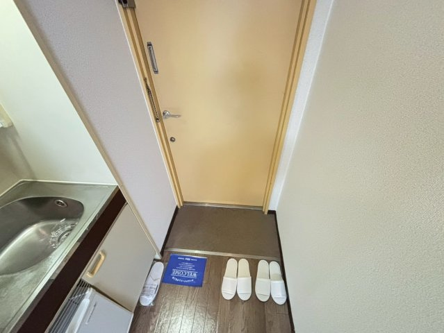 フォレスト高畑マンションの玄関