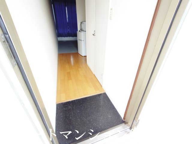 レオパレスサンライトの玄関