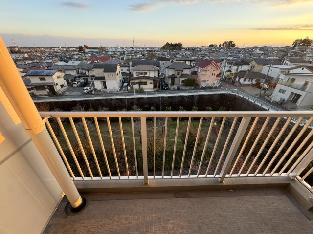 ガーデンハイツ入間B棟のバルコニー|バルコニー