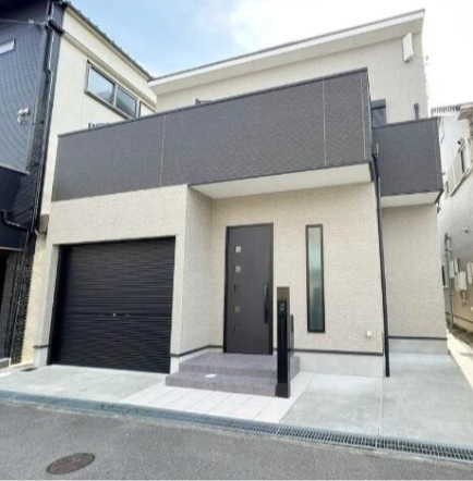 出口5丁目　中古一戸建ての外観|新しい生活にいかがでしょうか？外観はお住まいの顔になります。こだわりたいポイントですね。外壁塗装や屋根塗装のご相談も承っております。
■現地内覧・資金計画相談・住宅ローン相談もお問合せ受付中■