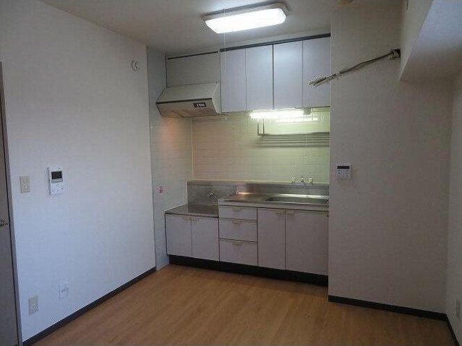 ソレイユ駒沢　眺望良好　角部屋　駒沢公園徒歩圏内のキッチン