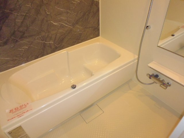 サザンクロスＢの浴室|追い焚きバス