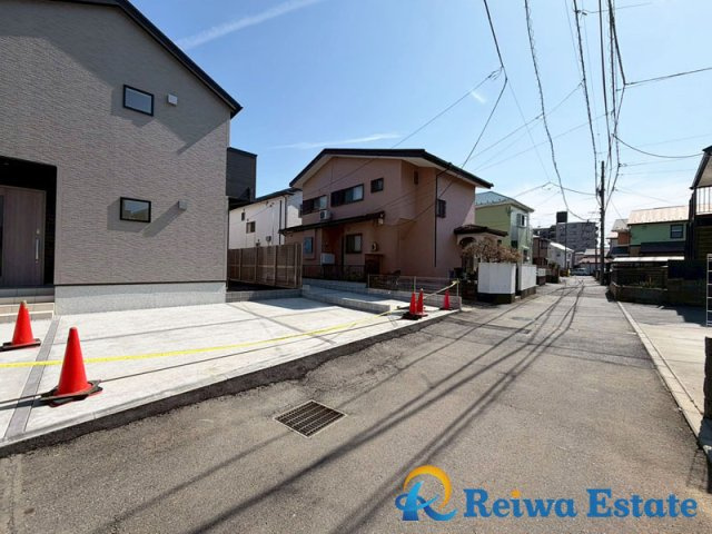 新築戸建　茅ヶ崎市萩園第　全2区画の前面道路含む現地写真