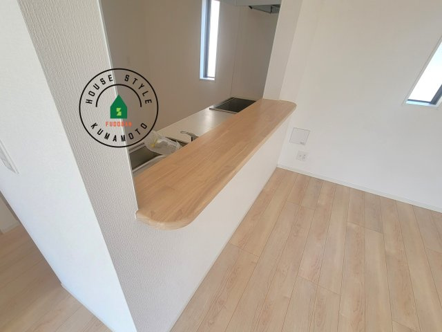 熊本市北区清水新地2丁目第6-2棟（1号棟）の内観：施工例|ダイニングとリビングのメリハリが付けやすい空間設計になっています。