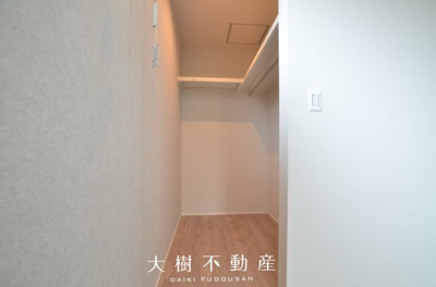 【洋室】 | 海老名市大谷南3丁目 新築戸建て 全3棟【仲介手数料無料】 | 2階　洋室3（7.5帖）WIC