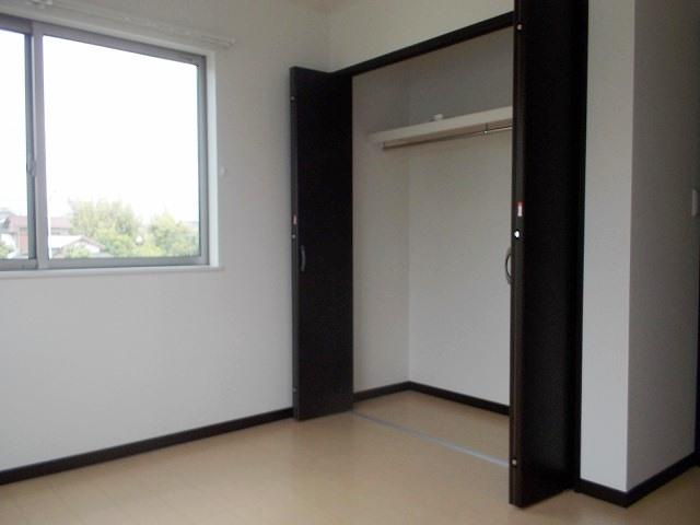 中宗岡戸建の収納|便利な収納スペースです