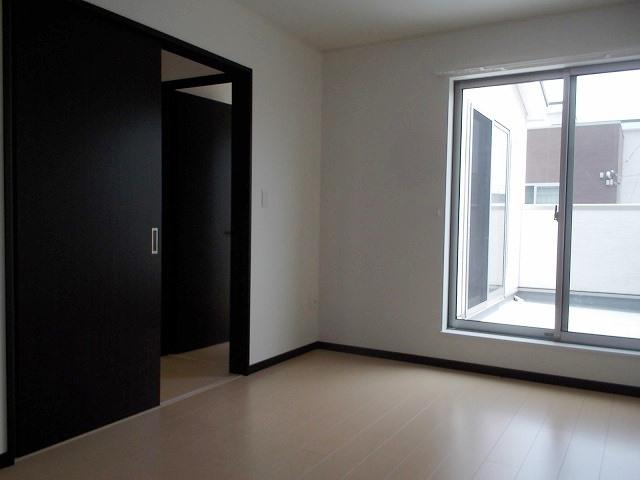 中宗岡戸建の寝室|使い勝手のいい寝室です