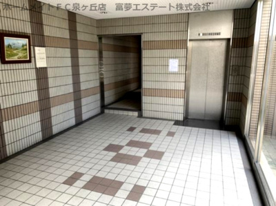 【ロビー】 | エクセレンシー・アイ