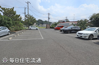 【駐車場】