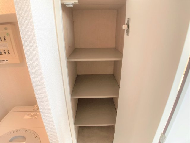 【玄関】 | 設備・仕様は号室により異なる為、現況を優先致します。