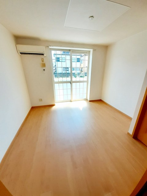 グラン・シェル　Ⅰの居間・リビング|居室・リビング