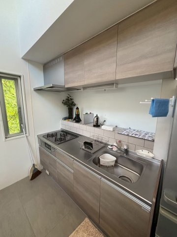 読谷村字瀬名波　収益物件のキッチン