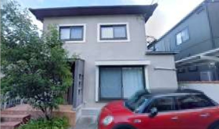 私市山手３丁目　中古一戸建ての外観|新しい生活にいかがでしょうか？外観はお住まいの顔になります。こだわりたいポイントですね。外壁塗装や屋根塗装のご相談も承っております。
■現地内覧・資金計画相談・住宅ローン相談もお問合せ受付中■