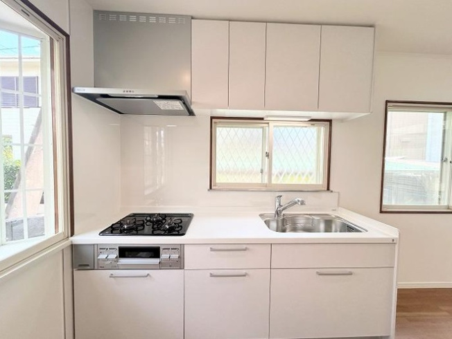 【キッチン】 | 花見川区朝日ヶ丘３丁目　中古戸建て | システムキッチン新規交換