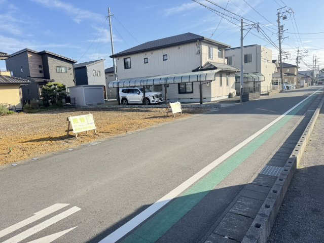 藤枝市　高柳2丁目　分譲地　全2区画　B号地の前面道路含む現地写真