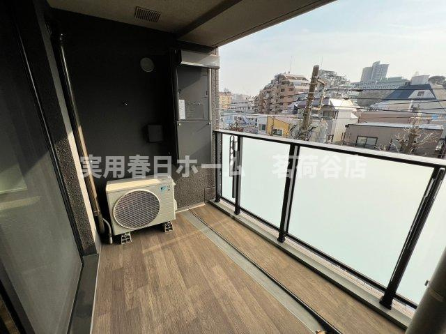 【バルコニー】