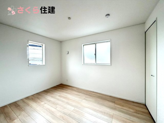 グレードルガーデン　小山市間々田第11　全１棟の洋室|広々とした洋室です♪お子様の成長に伴って増えていく荷物にも対応できます！
