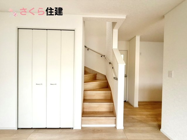 グレードルガーデン　小山市間々田第11　全１棟のその他共用部分|あると便利！手すり！！階段を昇り降りの際転落防止にもなります。