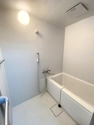 【浴室】 | ハイツ斎藤 | ※バス・洗濯機置き場は共有