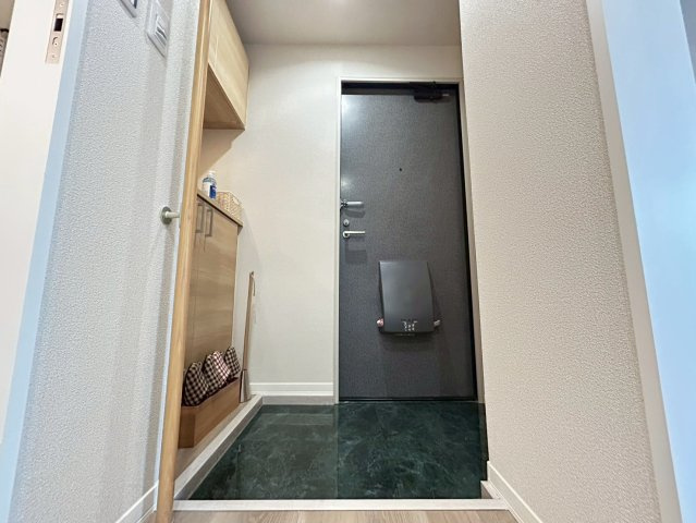 ラ・フォーレ紀寺の玄関