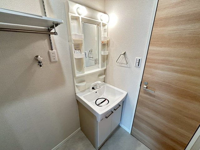 ラ・フォーレ紀寺の洗面所