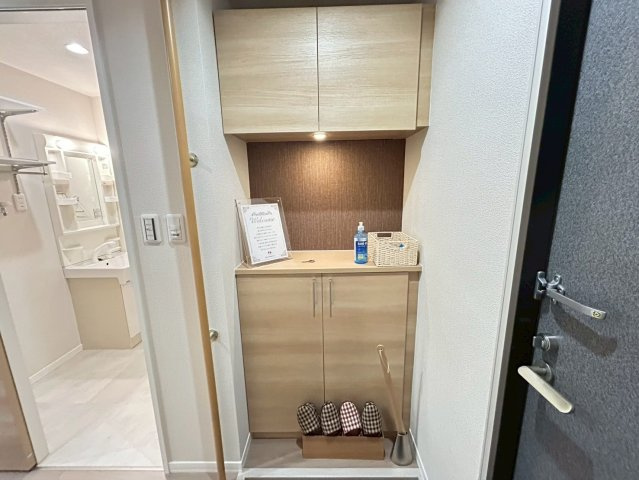 ラ・フォーレ紀寺の玄関