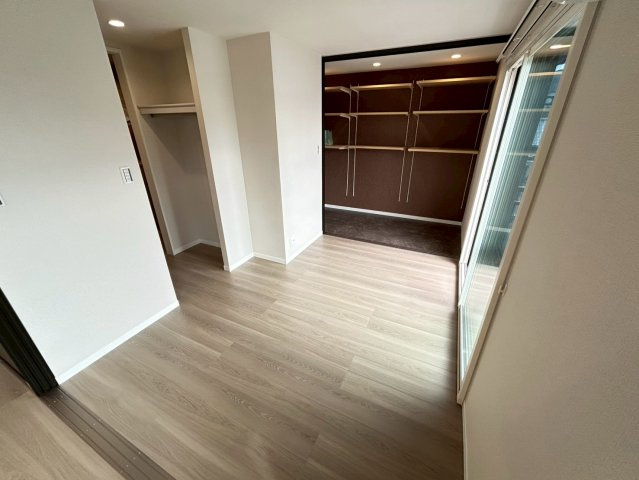 ラ・フォーレ紀寺の洋室